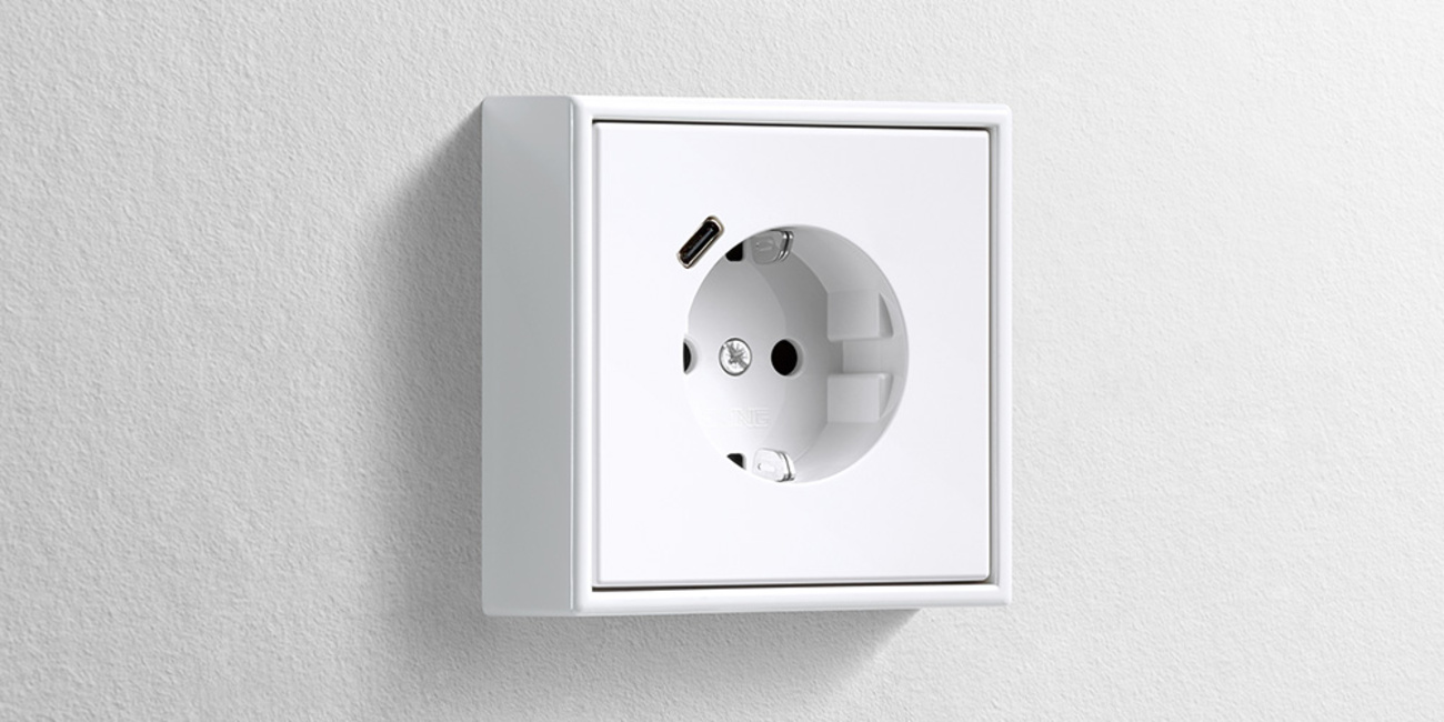 Erweiterter Anschlussraum für die Nachrüstung bei Elektrotechnik Koller in Kemnath