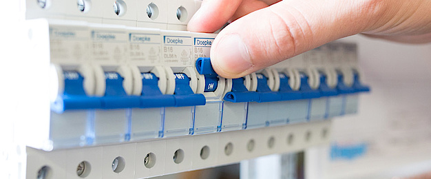 Schalt­schrank­bau bei Elektrotechnik Koller in Kemnath